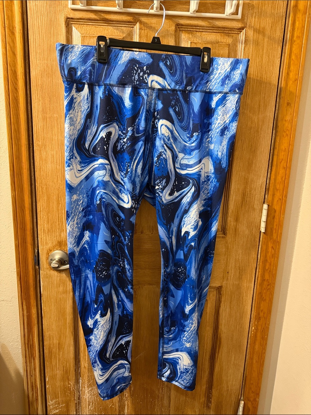 Roaman's Blue & White Swirl Women’s Leggings